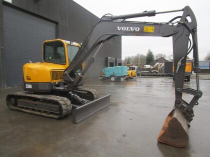 Mini-pelle Volvo ECR88 (2011) – 8,5T – Moteur 42 kW – occasion