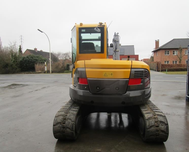 Mini-pelle Volvo ECR88 (2011) – 8,5T – Moteur 42 kW – occasion – Image 2