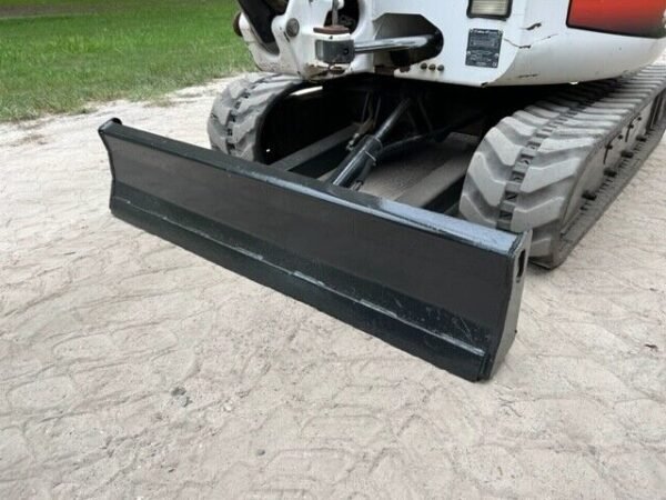 Bobcat 425G (2008) – Mini Pelle d’occasion 2,7T – 2 095 h – 4 Godets – Image 3