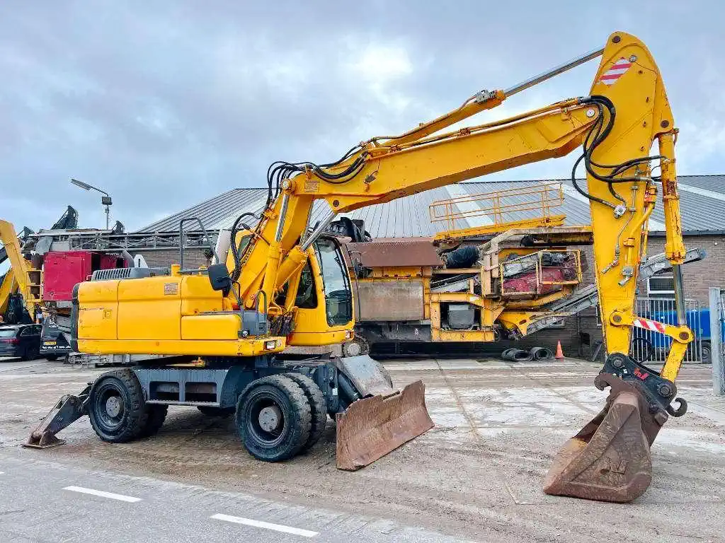 Pelle sur Pneus Doosan DX190W (ETEC 818) d’Occasion – 18,2T (2008)