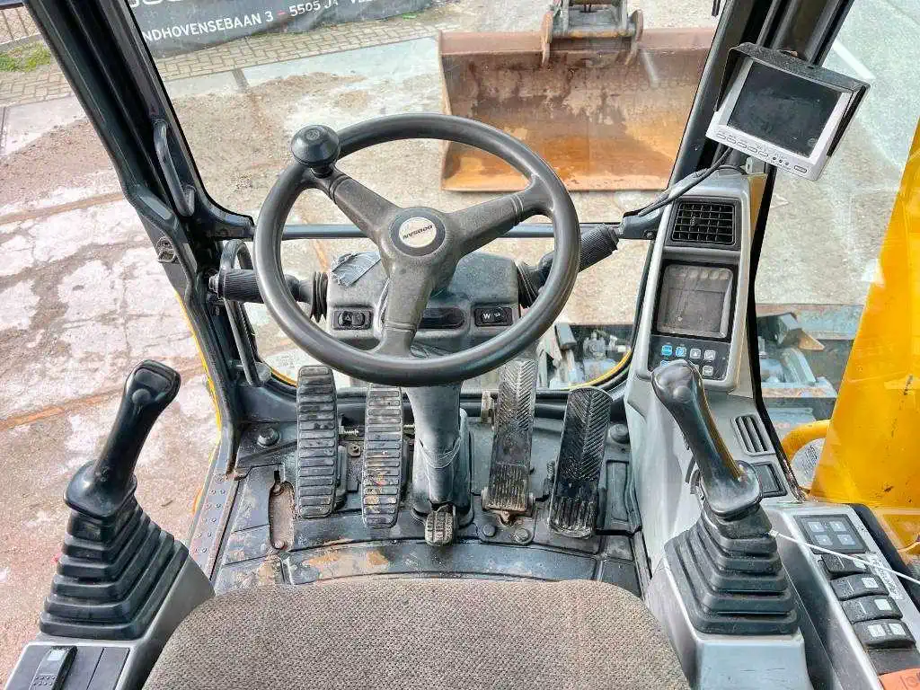 Pelle sur Pneus Doosan DX190W (ETEC 818) d’Occasion – 18,2T (2008) – Image 8