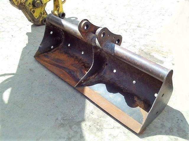 Mini-Pelle Hitachi EX 40 d’Occasion – 4,1T (2000) avec 3 Godets – Image 8