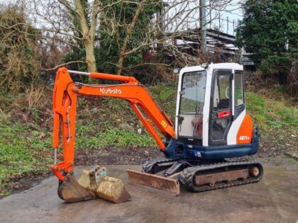 Mini pelle Kubota KX71-3 / 2.8 Tonnes – occasion