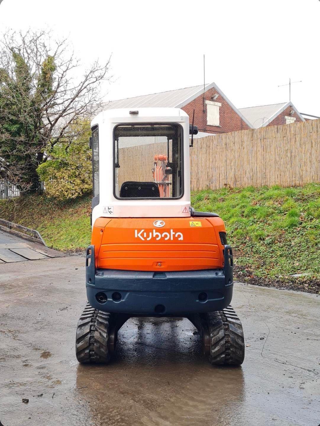 Mini pelle Kubota KX71-3 / 2.8 Tonnes – occasion – Image 7