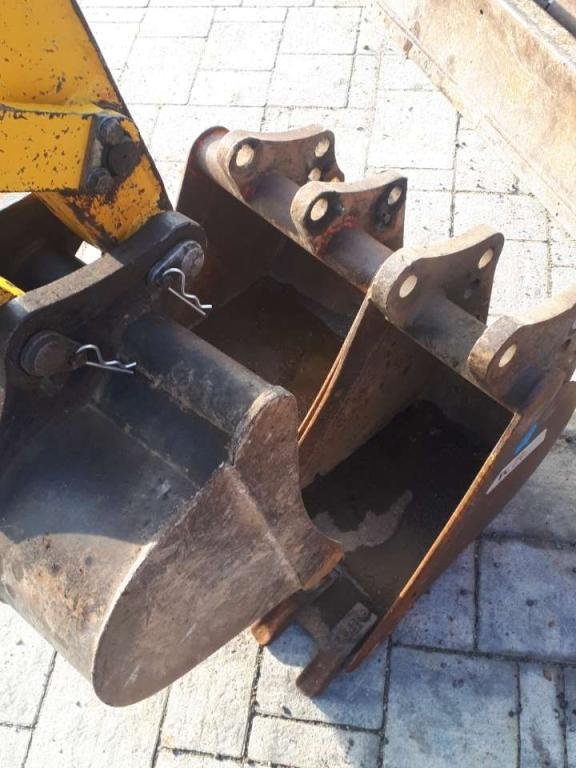 Mini-Pelle Komatsu PC27R d’Occasion (1998) – 3 Tonnes, 5 099 h – Image 3