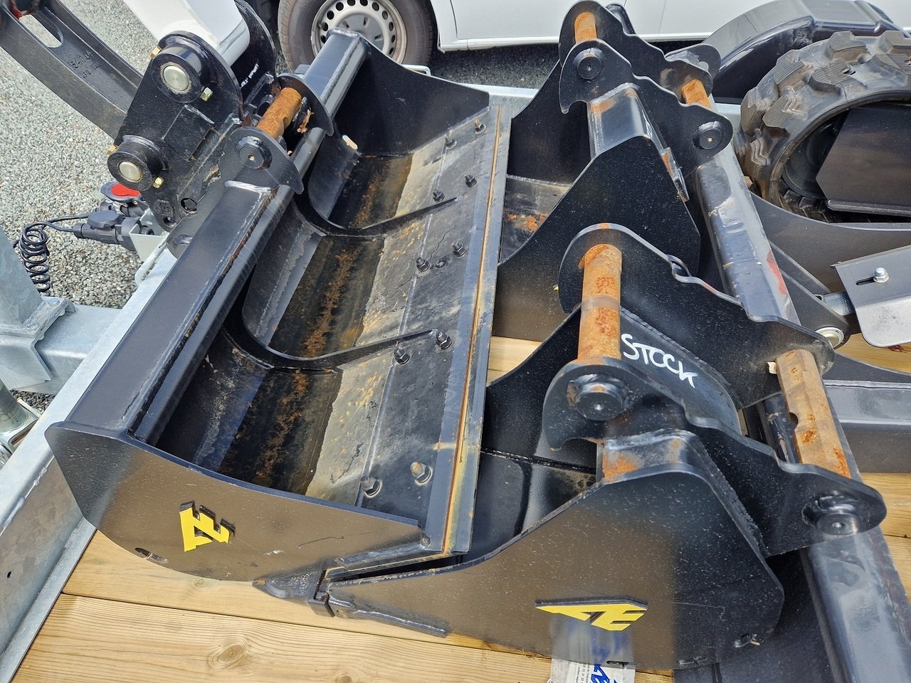 Bobcat E27Z (2023) – Mini Pelle 2,7T – 1h – Avec Remorque ECIM 3T5 + BRH Furukawa – Image 6