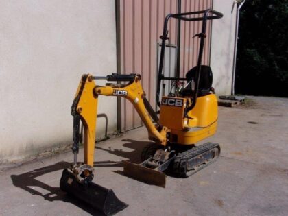 JCB 8008 (2017) – Mini Pelle 900 kg – 2 104 h – Ultra-Compacte