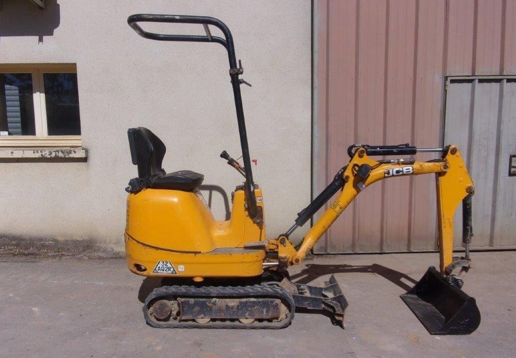 JCB 8008 (2017) – Mini Pelle 900 kg – 2 104 h – Ultra-Compacte – Image 6