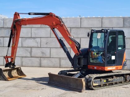 Kubota KX080-4A2 2020 – Mini Pelle 8T avec 2.955h, Godet 0,25 m³, Moteur 46,5 kW