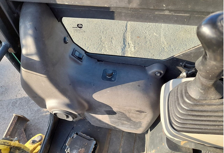 Mini Pelle Komatsu – occasion – Image 11