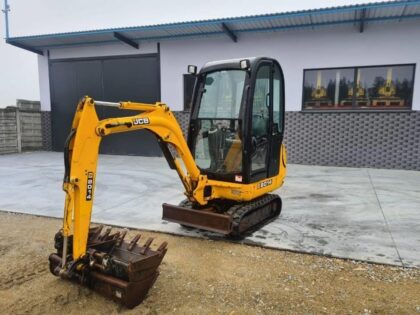JCB 8014 (2007) – Mini Pelle 1,4T – 2 704 h – Compacte et Entièrement Révisée