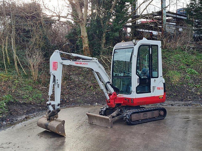 Mini Pelle TAKEUCHI TB016 1.6 Tonne – occasion