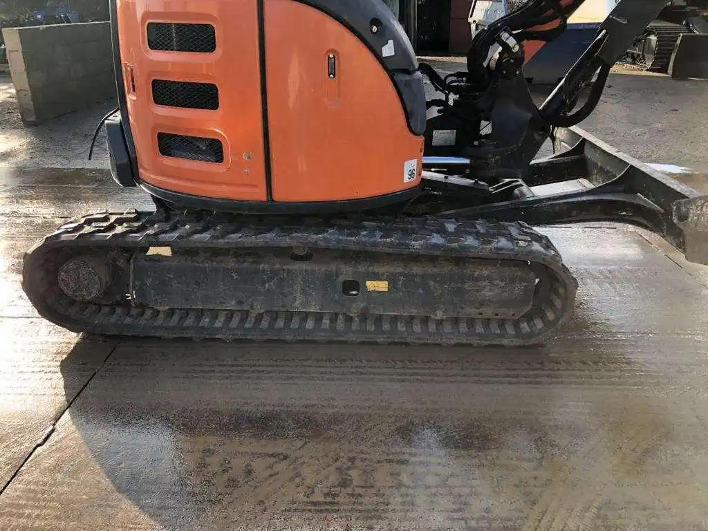 Mini pelle HITACHI ZX48U-5A CLR – occasion – Image 6